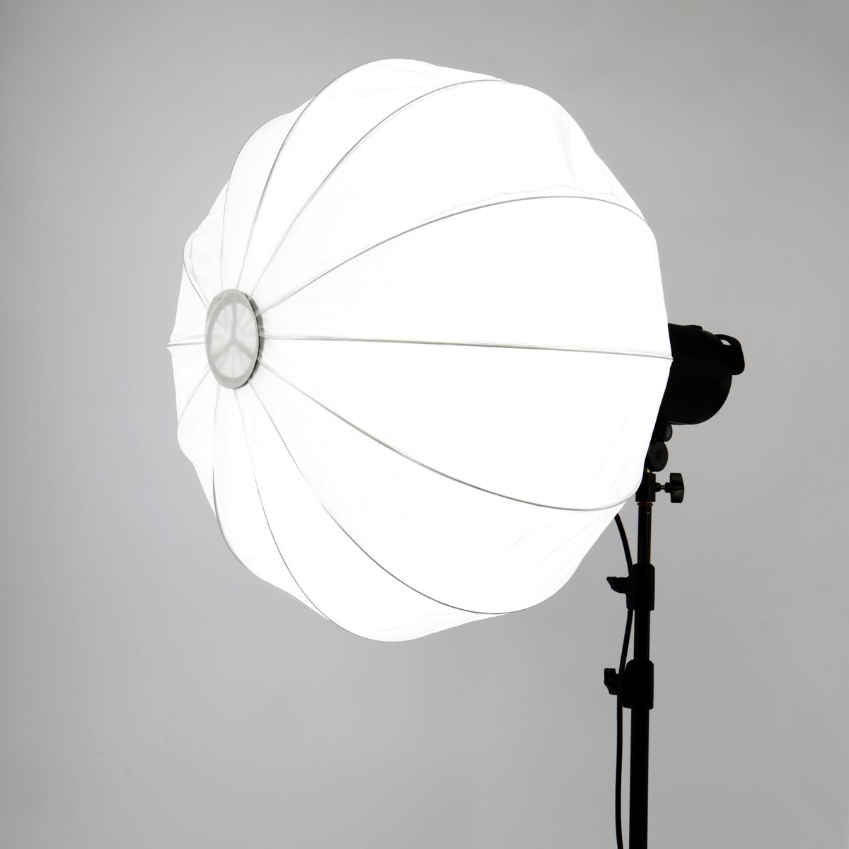 Pumpkin Softbox mit Bowens Mount 65cm - Parabolische Softbox mit Metallstreben