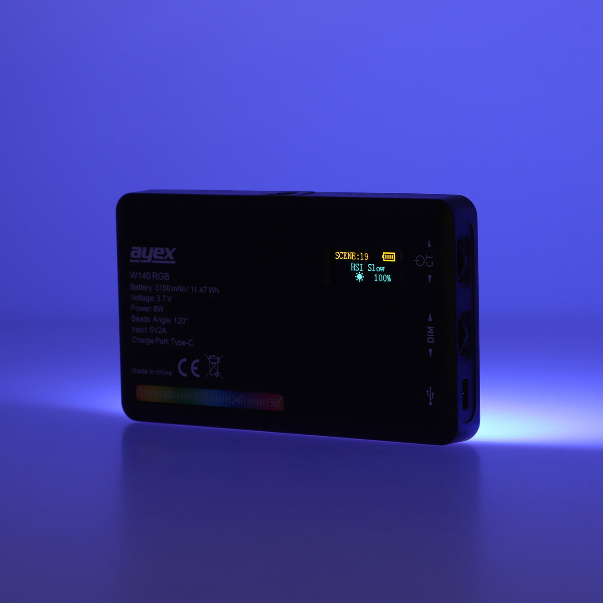 Vielseitige RGB LED Videoleuchte mit 20 Lichteffekten LCD-Display & integriertem Akku