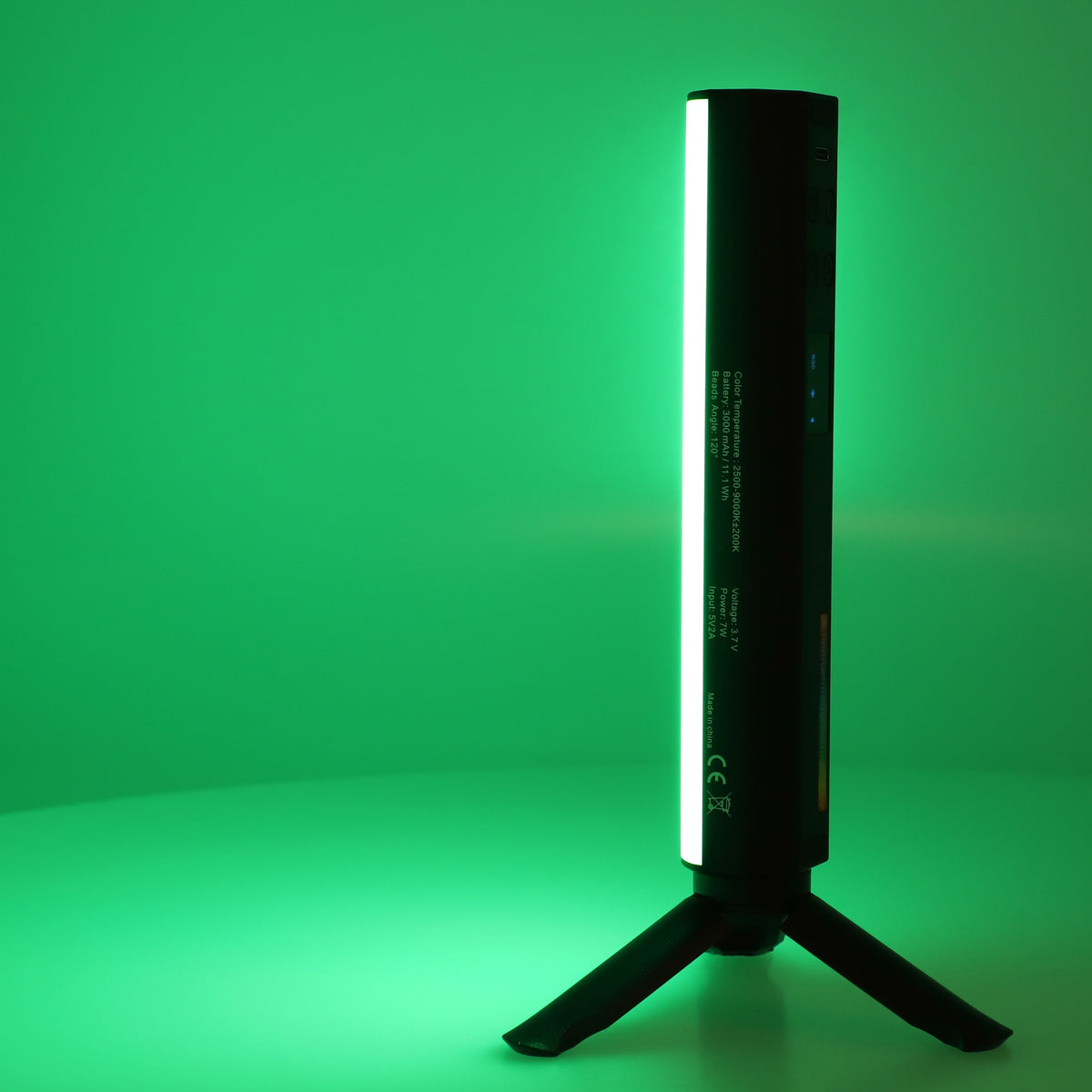 RGB LED Videolichtstab rundförmig mit 184 universellen Lichtperlen 3000mAh Akku ladbar über USB-C