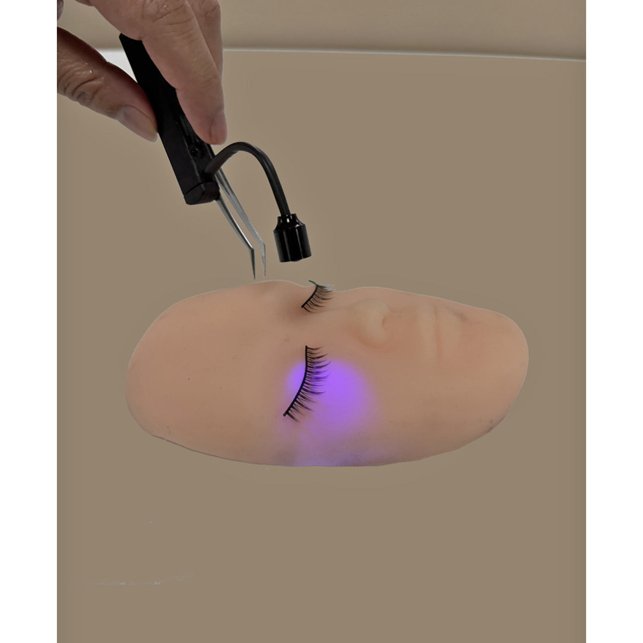 LED Wimpern Pinzette mit UV-Lampe – Lash Extension LED Pinzette & Lash Glue Aushärtung – Beauty Studio Werkzeug