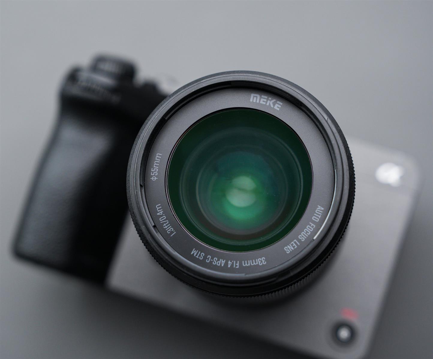 Meike Autofokus Objektiv 33mm F1.4 AF STM APS-C Portrait für Fujifilm X Mount