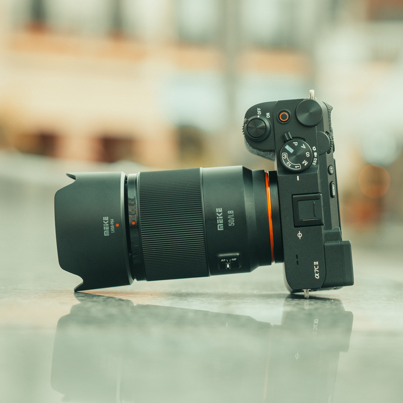 Meike 50mm F1.8 AF STM Vollformat Objektiv AF Festbrennweite Portrait für Sony E-Mount Kameras Meike 50mm F1.8 AF STM Vollformat Objektiv AF Festbrennweite Portrait für Sony E-Mount Kameras