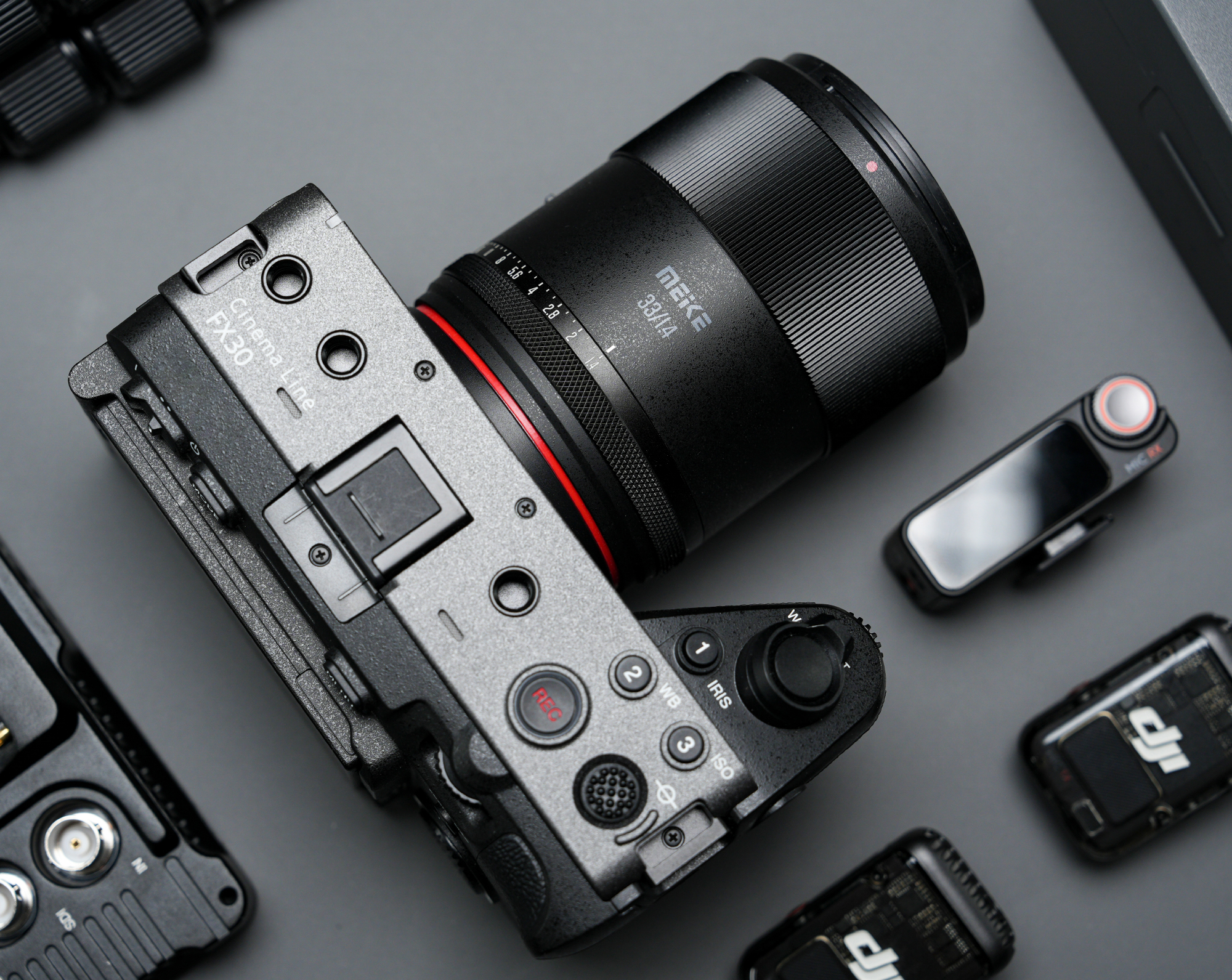 Meike 33 mm F1.4 AF STM Autofokus APS-C Portrait Objektiv kompatibel mit Sony E Mount