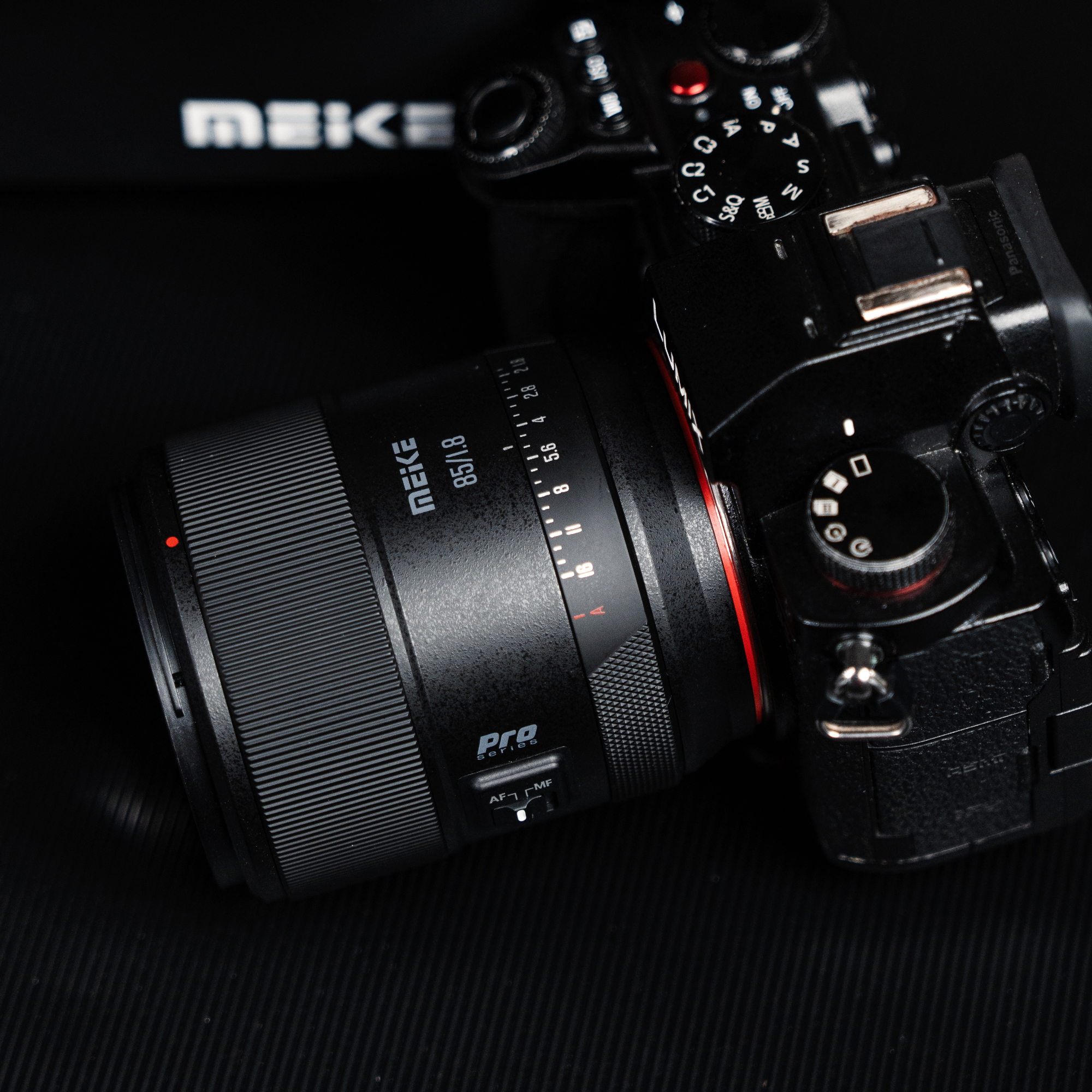 Meike 85 mm F1.8 AF Pro Series STM Autofokus Vollformat Ojektiv kompatibel mit Panasonic L Mount