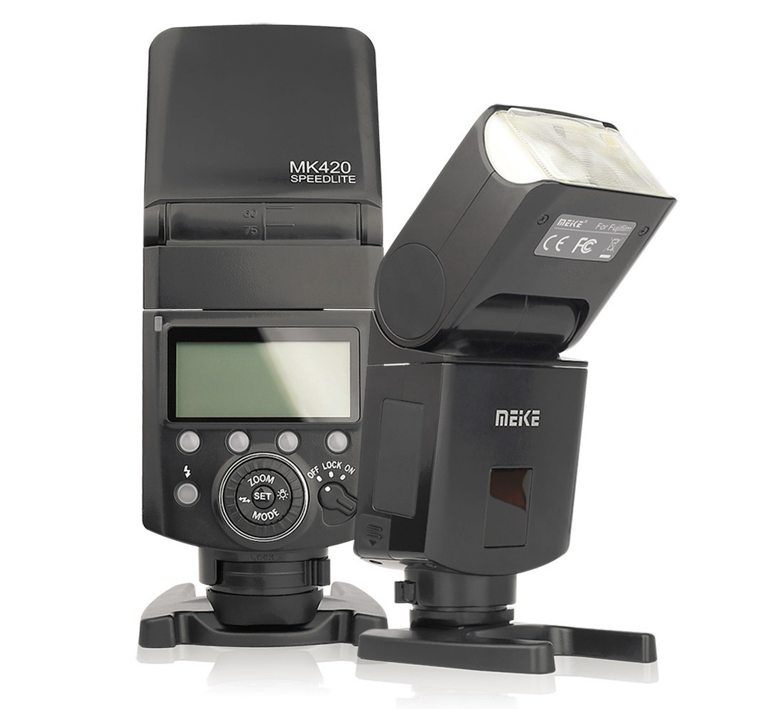 Meike Speedlite MK-420F TTL Blitz mit Akku-Ladegerät für Fujifilm